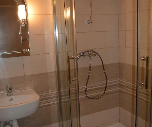 Quarto em Acomodações Particulares Sieraton I